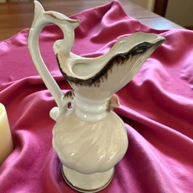 Listing 10 of 11 for Add a touch of vintage elegance to your home! And becoming an animal lifesaver