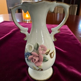 Listing 11 of 11 for Add a touch of vintage elegance to your home! And becoming an animal lifesaver