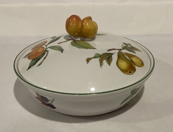 Listing 3 of 12 for Royal Worcester Vintage Evesham Vale Tureen - Stunning