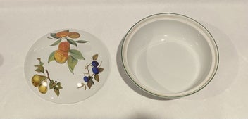 Listing 6 of 12 for Royal Worcester Vintage Evesham Vale Tureen - Stunning