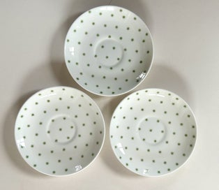 Listing 1 of 5 for Vintage ‘Susie Cooper Starburst’ Bone China Saucers