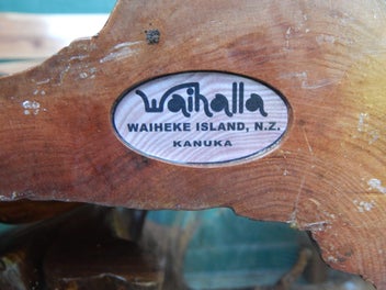 Listing 12 of 12 for `Kanuka Falls' Chainsaw Art & Wine Bottle Holder