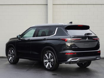 Mitsubishi Outlander 2026 photo 3