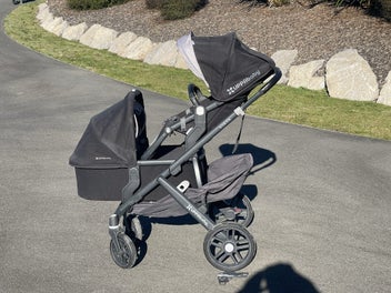 Listing 4 of 8 for UPPABaby Vista double stroller with bassinet, 2 seats