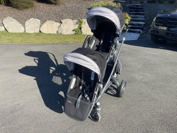 Listing 7 of 8 for UPPABaby Vista double stroller with bassinet, 2 seats