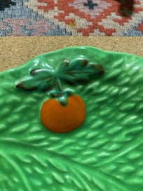 Listing 2 of 4 for Small bright green Beswick leaf dish