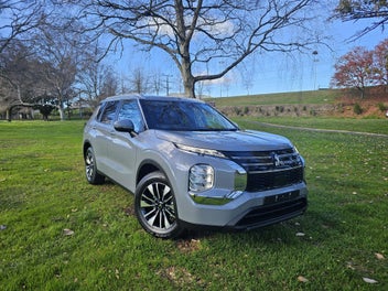 Mitsubishi Outlander 2026 photo 2