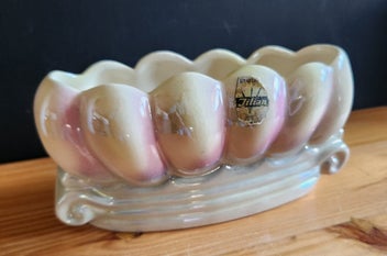 Listing 6 of 7 for Titian Studio Vase B.104 - Crown Lynn