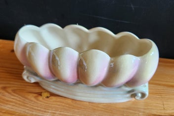 Listing 2 of 7 for Titian Studio Vase B.104 - Crown Lynn