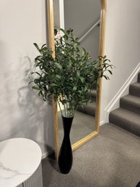 Listing 5 of 18 for Artificial plants with tall glass vase