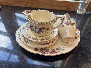 Listing 5 of 7 for royal doulton trio
