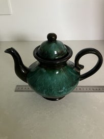 Listing 8 of 12 for Mid century Blue Mountain Tea Pot in excellent condition