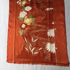 Listing 4 of 13 for Vintage Japanese Decorative Silk Fabric Piece