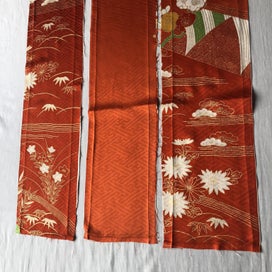 Listing 9 of 13 for Vintage Japanese Fabric Decorative Silk Fabric Pieces X3