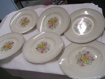 Listing 2 of 4 for BR 9669 - Six Vintage Large Dinner Plates - Susie Cooper - Printemps - England