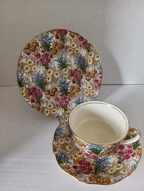 Listing 2 of 6 for Royal Winton "Marguerite" Floral Chintz Trio