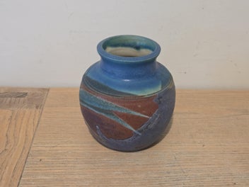 Listing 4 of 11 for Superb David Huffman (NZ) Pottery Vase- Stamped