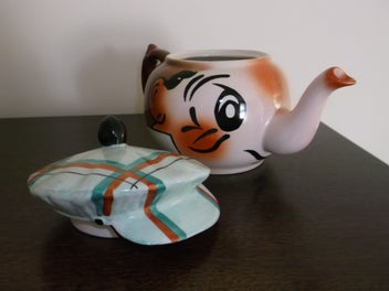 Listing 10 of 17 for Wade Andy Capp Teapot 1950's Scottish Golfer