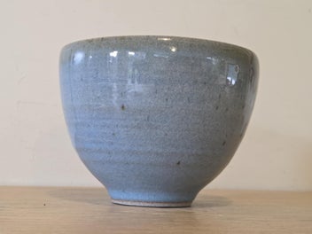 Listing 9 of 18 for Superb (NZ) Studio Pottery Bowl - Stamped