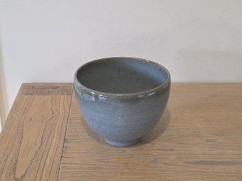 Listing 10 of 18 for Superb (NZ) Studio Pottery Bowl - Stamped