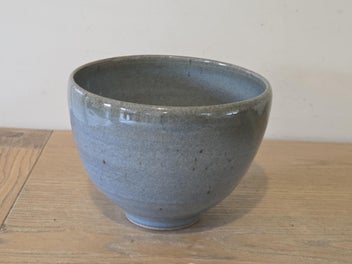 Listing 18 of 18 for Superb (NZ) Studio Pottery Bowl - Stamped