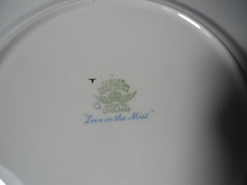 Listing 3 of 3 for Tuscan Cake plate Love in the mist Lottbox7