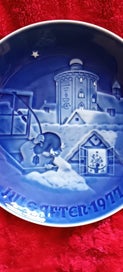 Listing 2 of 6 for Bing & Grøndahl 1977 "Copenhagen Christmas" Plate