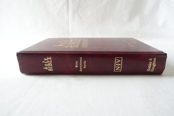 Listing 3 of 12 for Holy Bible - NIV - New International Version with Devotional Notes (SKU BK18)