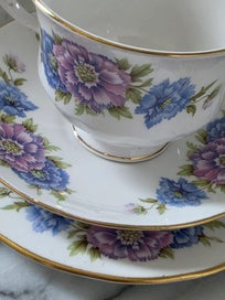 Listing 12 of 17 for Queen Anne Trio Floral and Gold Gild Vintage