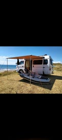 Nissan caravan tidy low kms completely off grid.