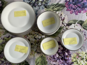 Listing 9 of 14 for 76 piece ROYAL DOULTON PLATINUM CONCORD DINNER SET 76 pieces