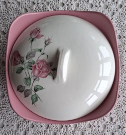 Listing 1 of 12 for Midwinter Stylecraft Staffordshire Fashion Shape 3-61 - pink rose, rose pink