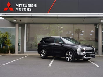 Mitsubishi Outlander 2026 photo 3
