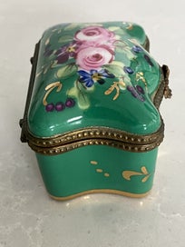 Listing 4 of 15 for Vintage French Limoges hand painted trinket box