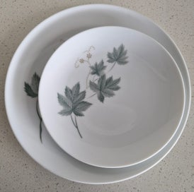 Listing 2 of 4 for (WI22) NORITAKE CHINA WILD IVY: SALAD AND TEA PLATES