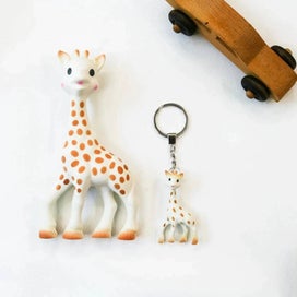 Listing 2 of 2 for Sophie la Giraffe with Keychain
