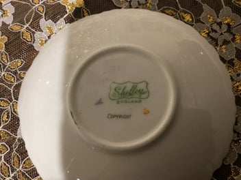 Listing 5 of 5 for Shelley vintage butter dish shell shaped