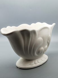 Listing 2 of 6 for Crown Lynn Titian Mantle Vase Shape #104