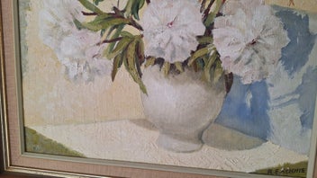 Listing 17 of 19 for +++ CHARMING " R.E. RENNIE " FLORAL OIL PAINTING +++