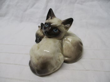 Listing 3 of 7 for BR 9287 - Beswick Kittens - Siamese Kitten Pair - Cat Display - Made in England