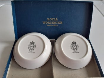 Listing 3 of 4 for Boxed Royal Worcester Pair Of Pin Dishes in Woodland Design