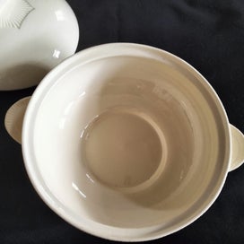 Listing 2 of 5 for RARE ORIGINAL CLARICE CLIFF ART DECO TWIN HANDLED LIDDED TUREEN C.1932