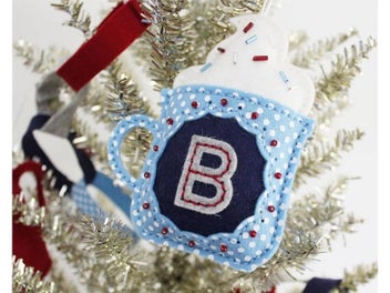 Listing 5 of 9 for 100pc Hearts Eggs Turkey Flowers Wreath Butterfly Pen Pumpkin Skull Cutting