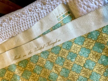 Listing 2 of 7 for A HUGE length of UNUSED Vintage SANDERSON Cotton