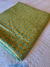 Listing 1 of 7 for A HUGE length of UNUSED Vintage SANDERSON Cotton