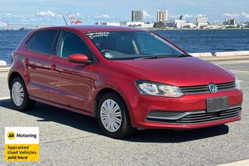 Volkswagen Polo 2015 photo 2