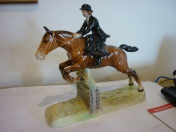 Listing 2 of 6 for BESWICK CERAMIC HORSE JUMPING FIGURE.