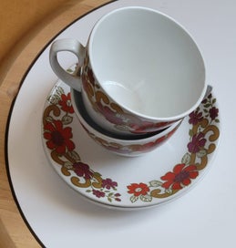 Listing 4 of 11 for Alfred Meakin Duo Cups and Saucers