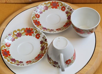 Listing 9 of 11 for Alfred Meakin Duo Cups and Saucers