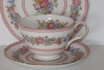 Listing 2 of 3 for ***RARE SHELLEY POMPADOUR TRIO 1950***